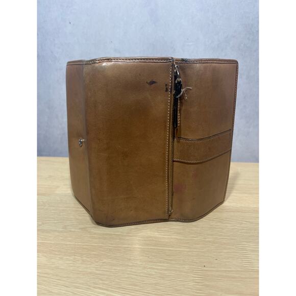 Vintage Coach Tan Genuine Leather Trifold Checkbook Wallet Some Flaws Do to Age - Picture 7 of 12